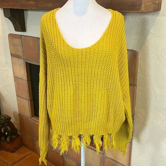 Young Fabulous & Broke Yellow Cable Knit Distressed Hem/Sleeve Sweater, size M/L - Picture 1 of 9